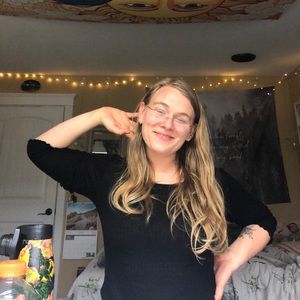 Meet your Posher, Katelyn